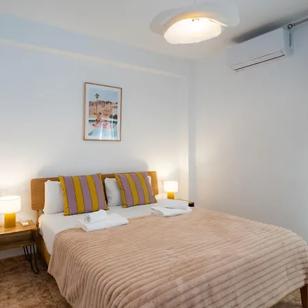 U-nique Ayala Apartament *